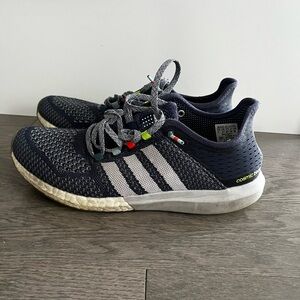 Adidas men’s cosmic boost Navy and Gray Sneakers